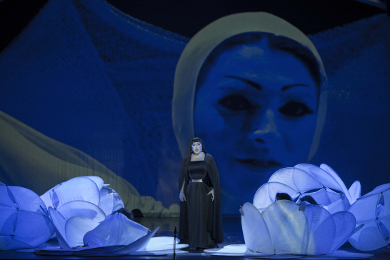 Olga Borodina in un momento dell'opera. Credits: Lellie Masotti
