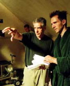 David Cronenberg e Ralph Fiennes sul set di Spider 