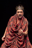 Un momento dello spettacolo visto al Teatro Carlo Goldoni di Venezia© Masiar Pasquali