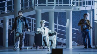 Un momento dello spettacolo © Teatro del Maggio Musicale Fiorentino
